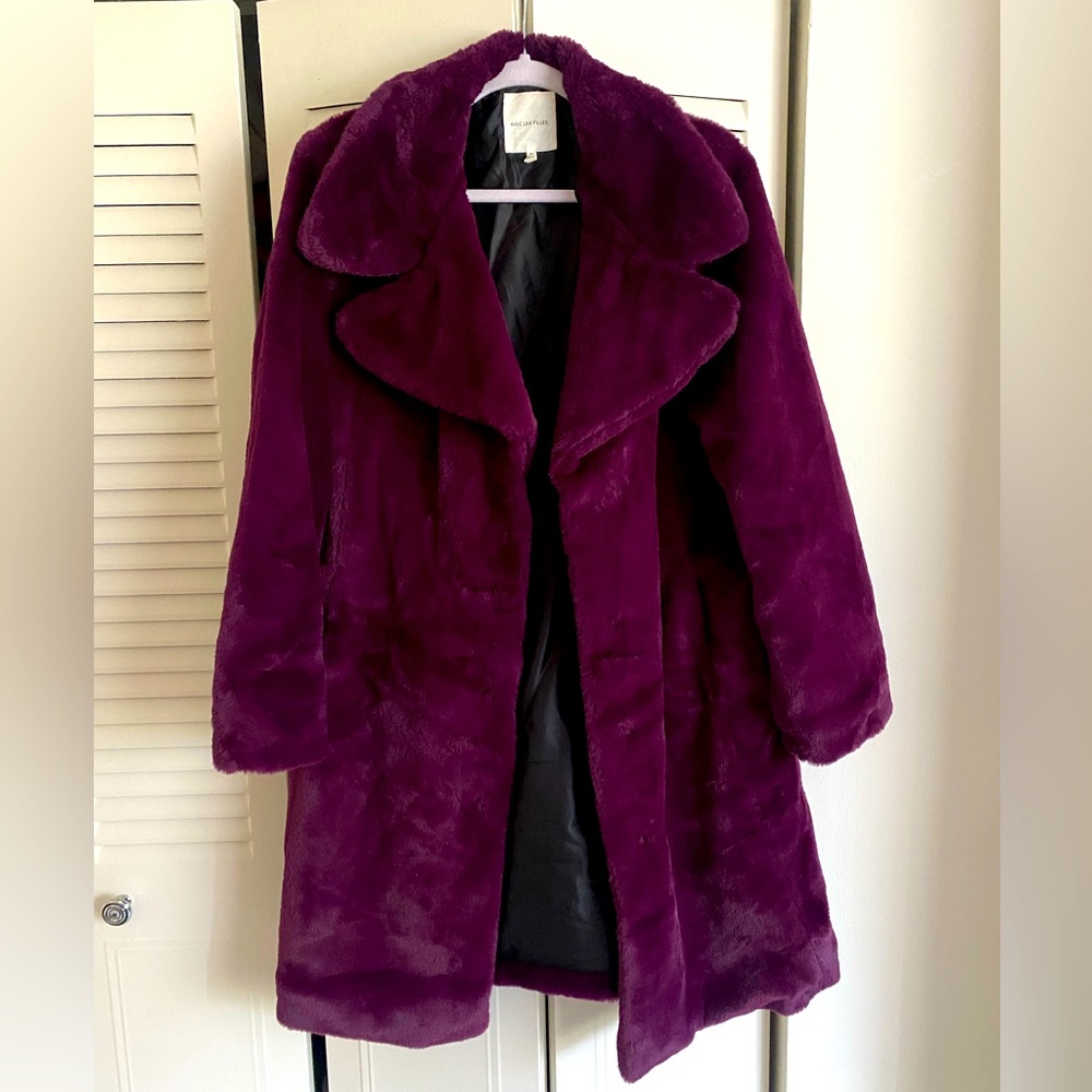 Avec Les Filles burgundy faux fur coat size medium.